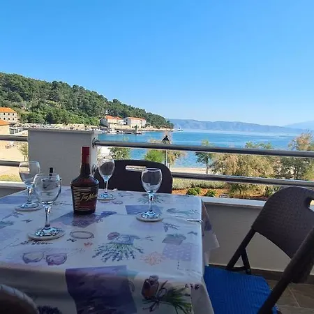 Apartment Apartment Sea View *